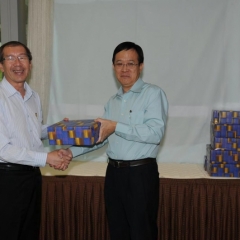 CM_Photo_Small-page-032